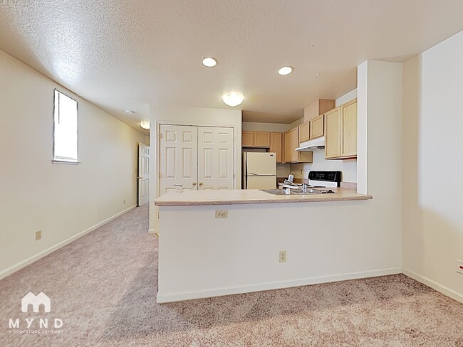 Building Photo - 950 Berrum Ln