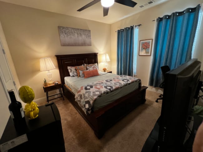 Photo - 1415 Field Dr House