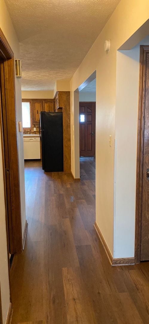 Building Photo - 2 Bedroom, 2 Bathroom House with Attached Garage