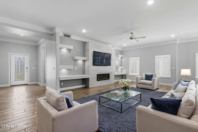 Foto del edificio - 13580 Lawkland St