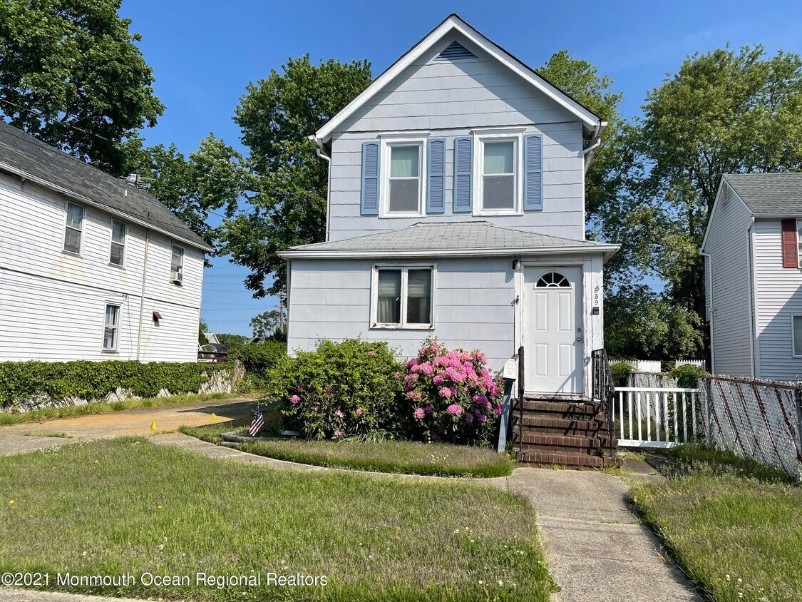339 E Columbus Pl, Long Branch, NJ 07740 House for Rent in Long