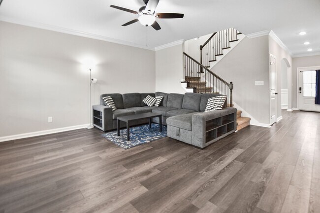 Foto del edificio - Pet Friendly Four Bedroom with Bonus!