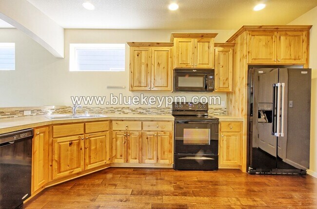 Foto del edificio - 3 Bed 2.5 Bath Home in Hazel Dell w/ Easy Access to I-5 and SR 500