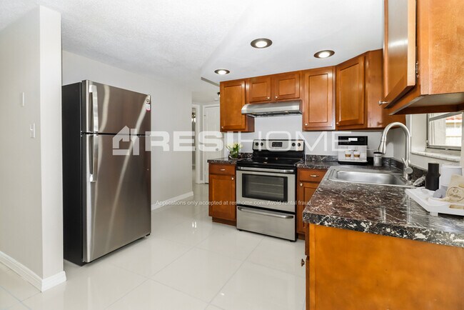 Foto del edificio - 7310 Potomac Dr