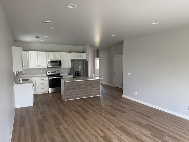 Foto del edificio - 6874 68th St S