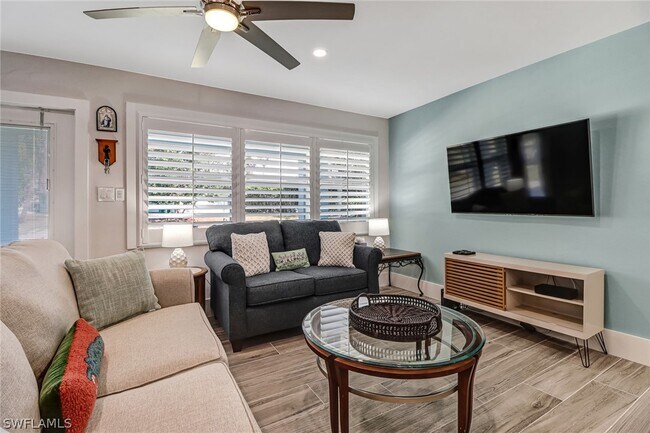 Foto del edificio - 3470 Lakeview Dr