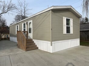 Building Photo - 6610 Lear Nagle Rd