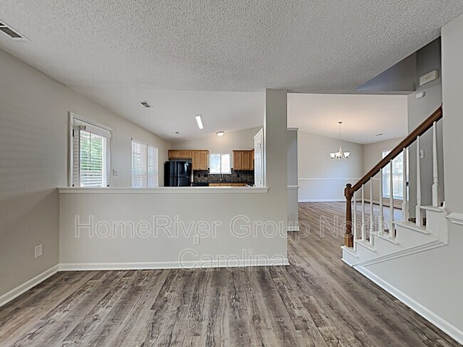 Building Photo - 3411 Southern Ginger Dr