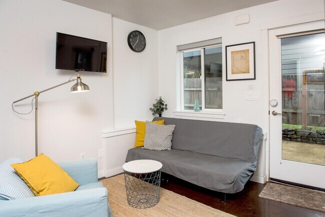 Foto del edificio - 5430 NE 19th Ave