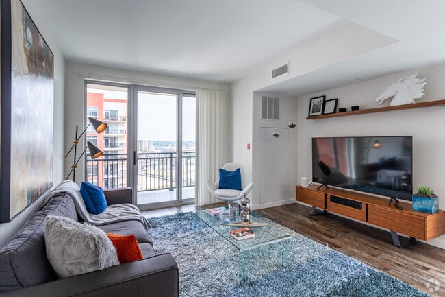 Interior Photo - NV @ Harbor Point