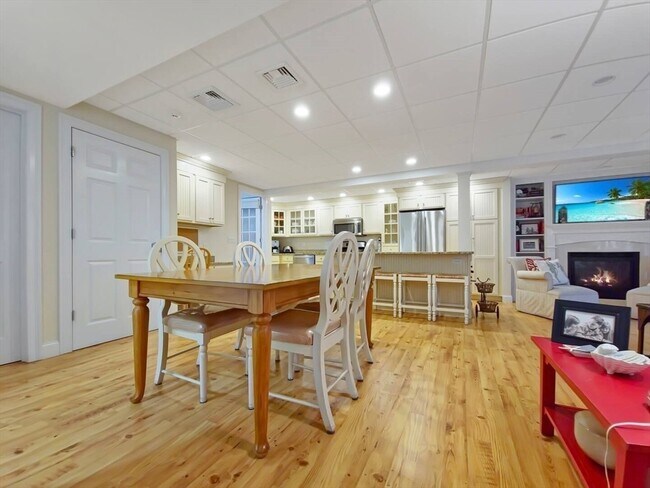 Foto del edificio - 111 Shore Dr