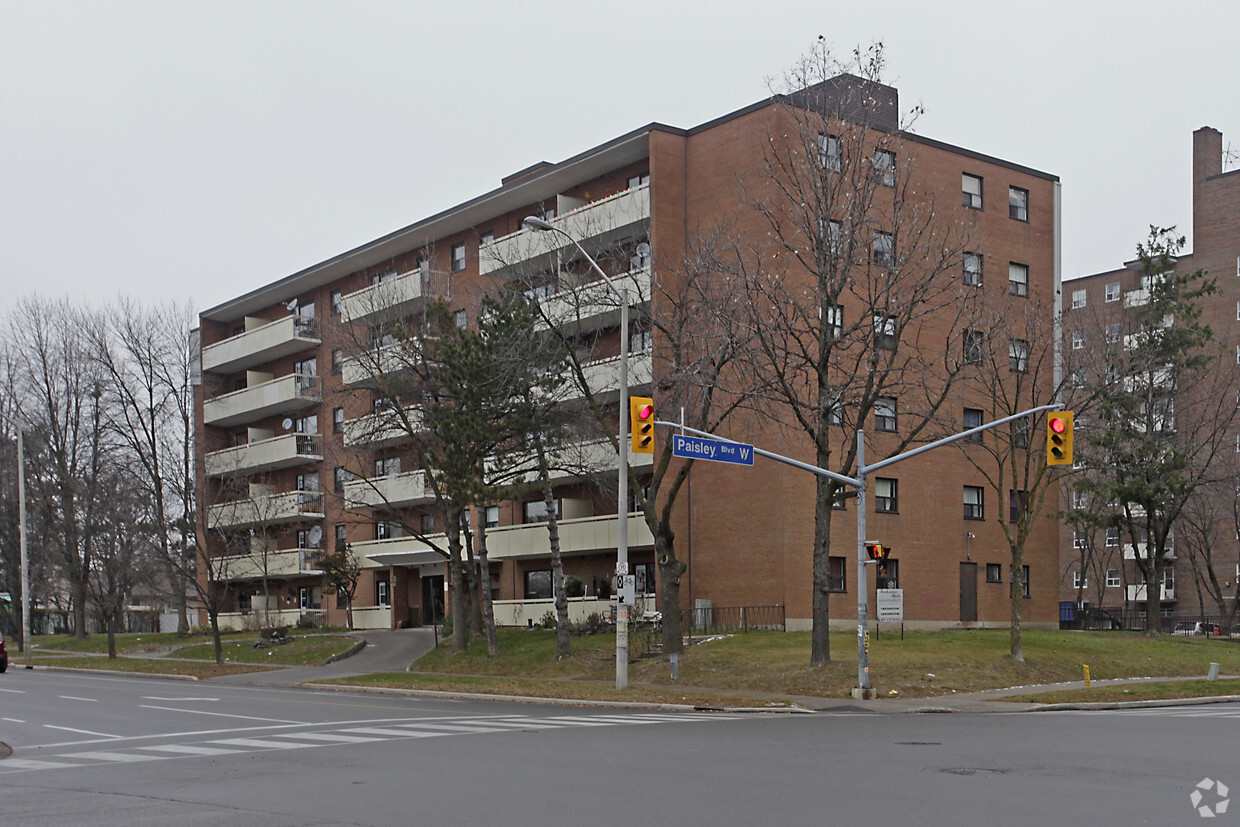 Primary Photo - Parkview Apartments