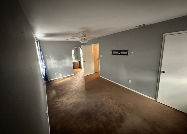 Building Photo - 2616 Gull Ave