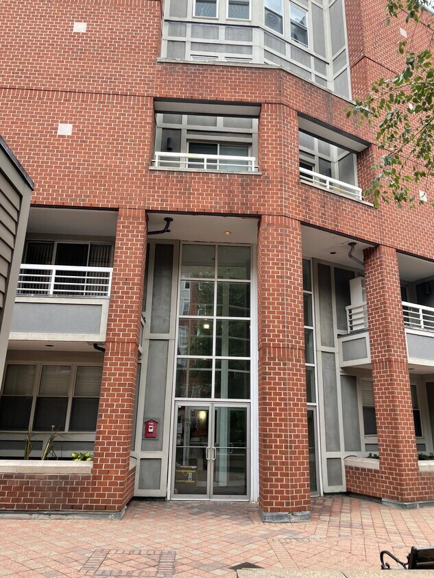 2 Chestnut St Unit 21, Cambridge, MA 02139 Condo for Rent in