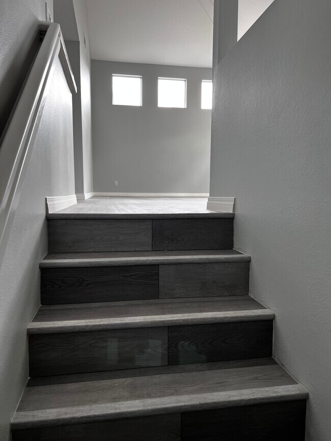 Foto del edificio - 940 N Turner Ave