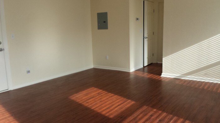 Foto del edificio - 910 NW 13th St