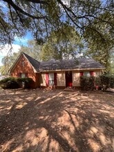 Building Photo - 6420 Saginaw Rd