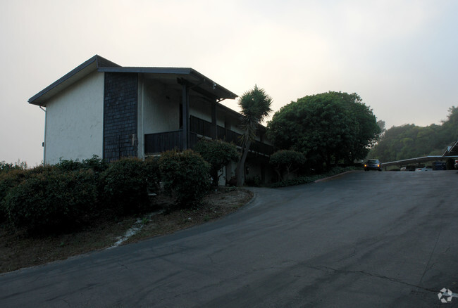 Building Photo - Channel View Apartments