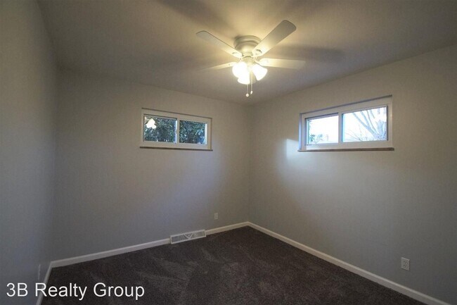 Building Photo - 3 br, 1 bath House - 5336 Plover Ln.