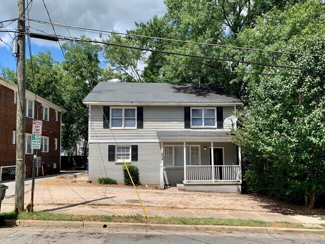 Building Photo - 608 Willard Place