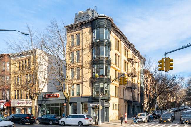 Building Photo - 501 2nd St