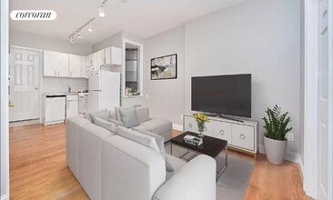 Building Photo - 163 Chrystie St