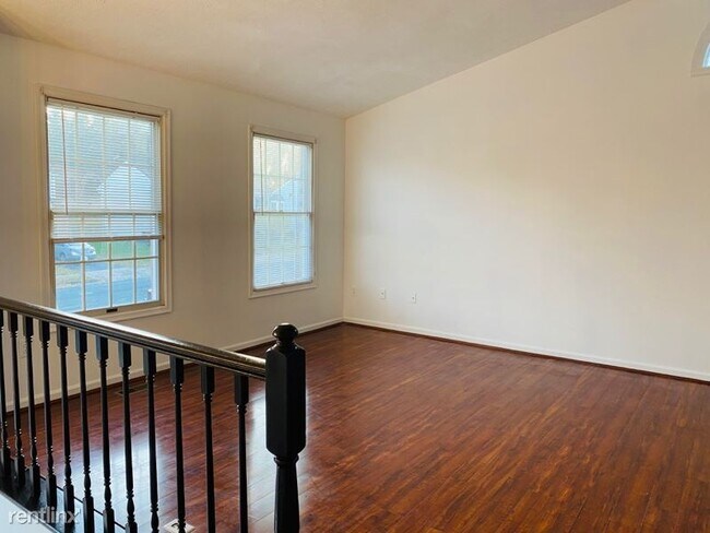 Building Photo - 5 br, 3 bath House - 1315 Kingsbury Rd
