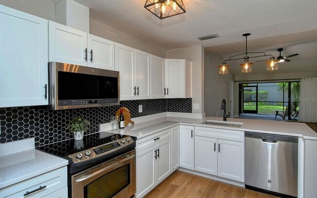 Building Photo - 5603 Summerside Ln