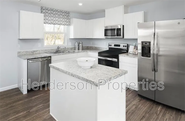 Foto del edificio - 6035 Cutwater Cir