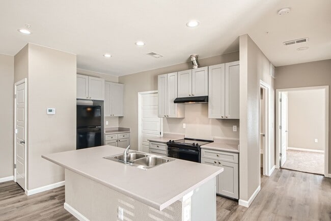 Building Photo - 1 Bedroom Beautiful Apartment for Lease