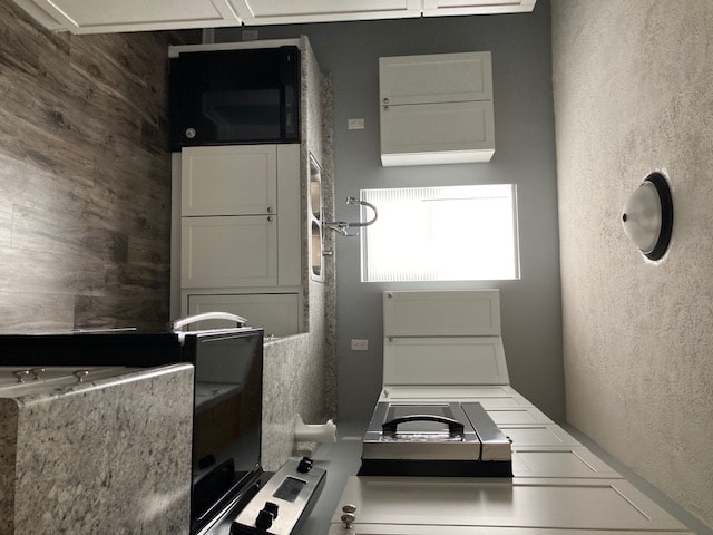 Building Photo - 2706 Ellison Ave