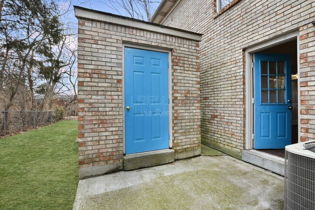 Foto del edificio - 184 Cannon Ct