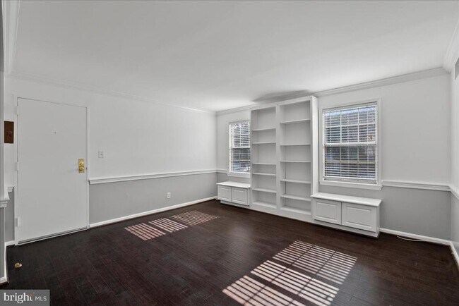 Foto del edificio - 601 Bashford Ln