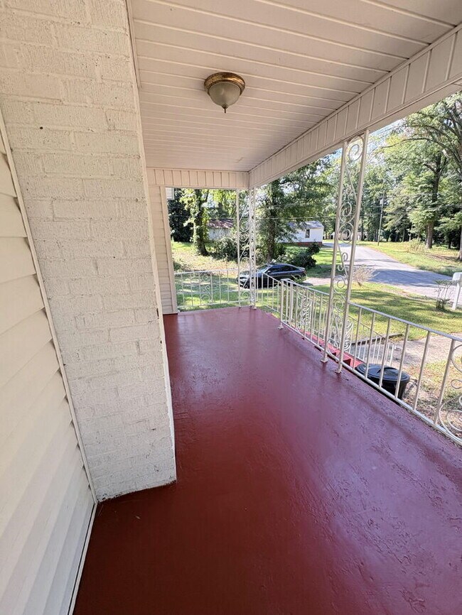 Foto del edificio - "Charming 3-Bedroom Retreat in Belton, SC - Perfect for Cozy Living!"