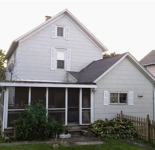 Back of House - 103 West St