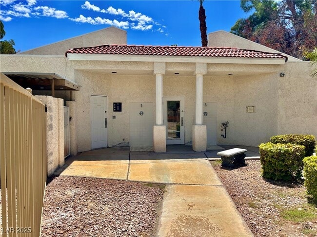 Building Photo - 2011 Cutlass Dr