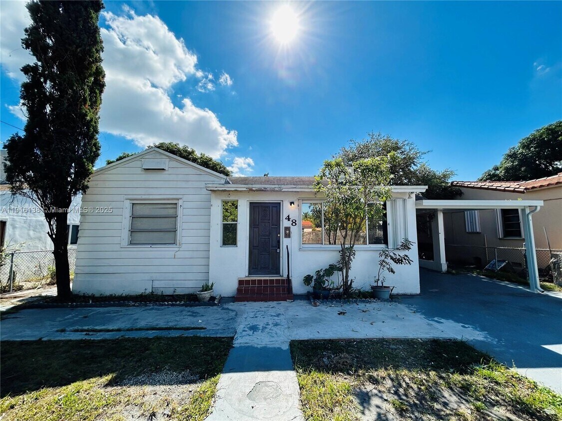 Foto principal - 48 NW 39th St
