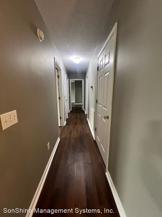 Foto del edificio - 3 br, 2 bath House - 525 H Third Loop rd