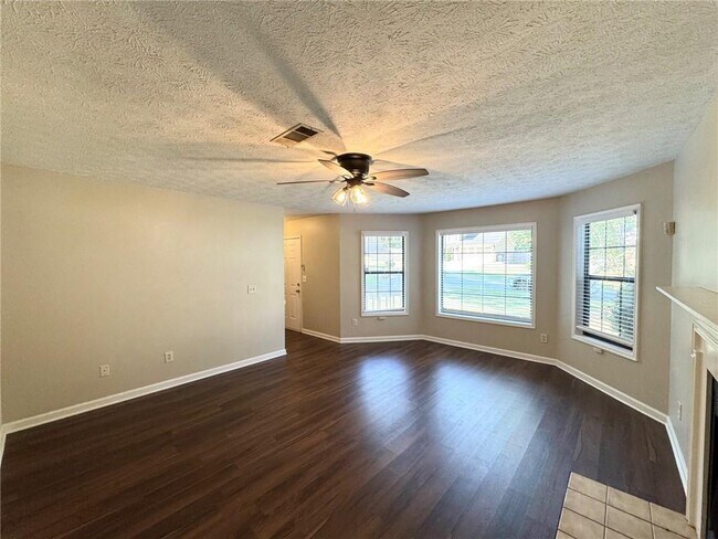 Building Photo - 4991 Sugar Creek Dr