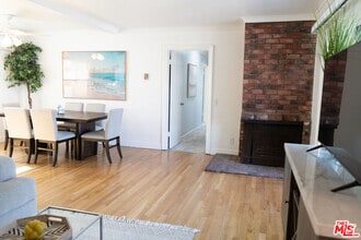 Building Photo - 39 Catamaran St