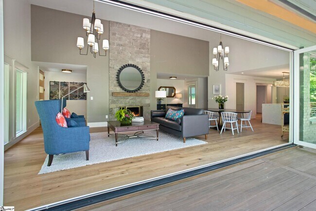 Building Photo - 16 Brookside Way