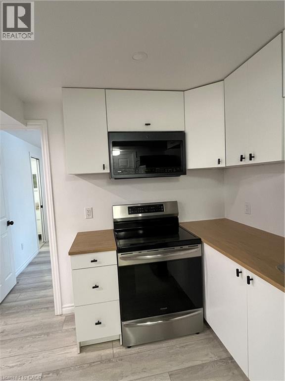 Photo du bâtiment - 292 Freure Dr