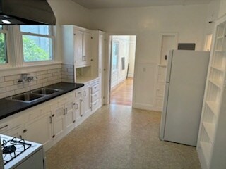 Building Photo - 509 Athol Ave
