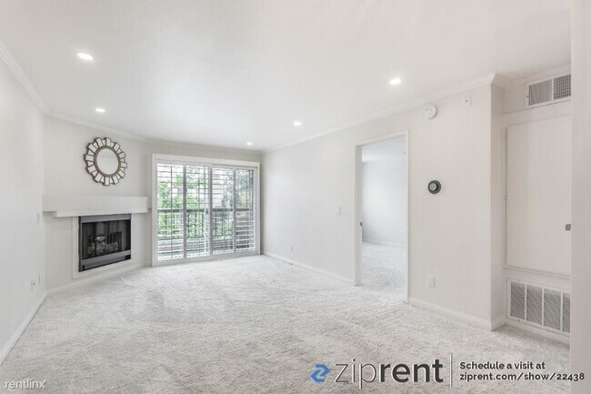 Foto del edificio - 1 br, 1 bath Condo - 5545 Canoga Ave, Wood...