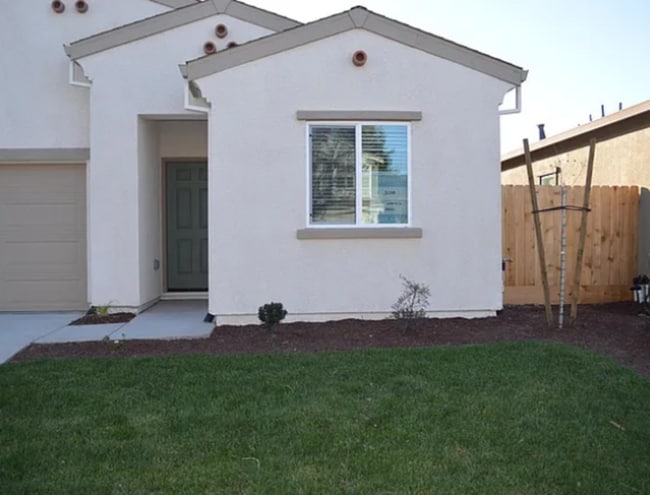Building Photo - 4293 Lasalle Dr