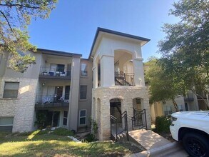 Building Photo - 6000 Shepherd Mountain Cove