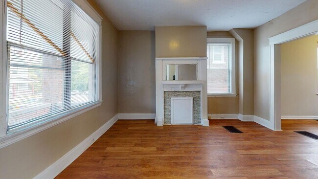 Foto del edificio - 2305 Rohs St