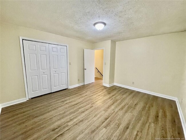 Building Photo - 5852 Aftonshire Dr