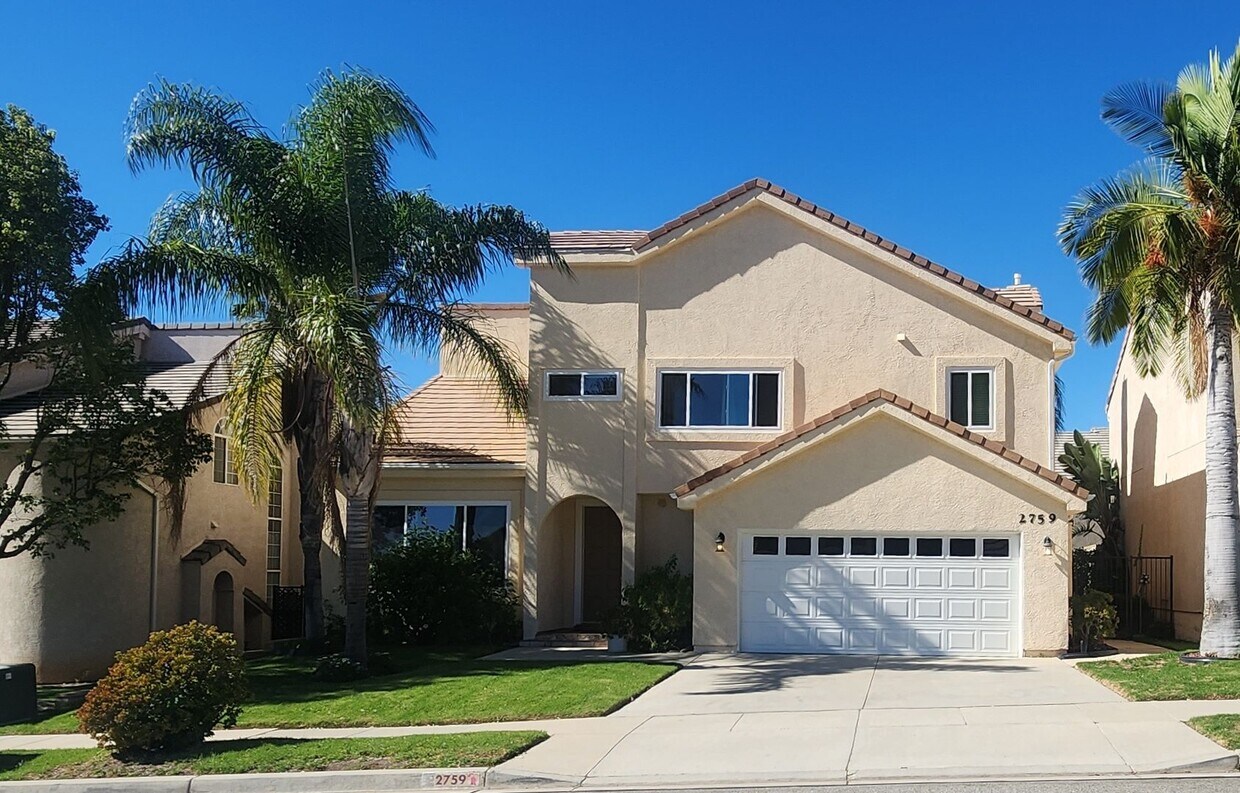Primary Photo - Amazing 2 story 4 bedroom home in Simi Val...