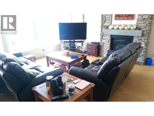 Photo du bâtiment - 8680 Seascape Dr